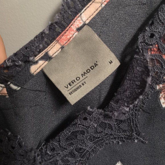 Vero Moda Tank - Picture 2 of 2